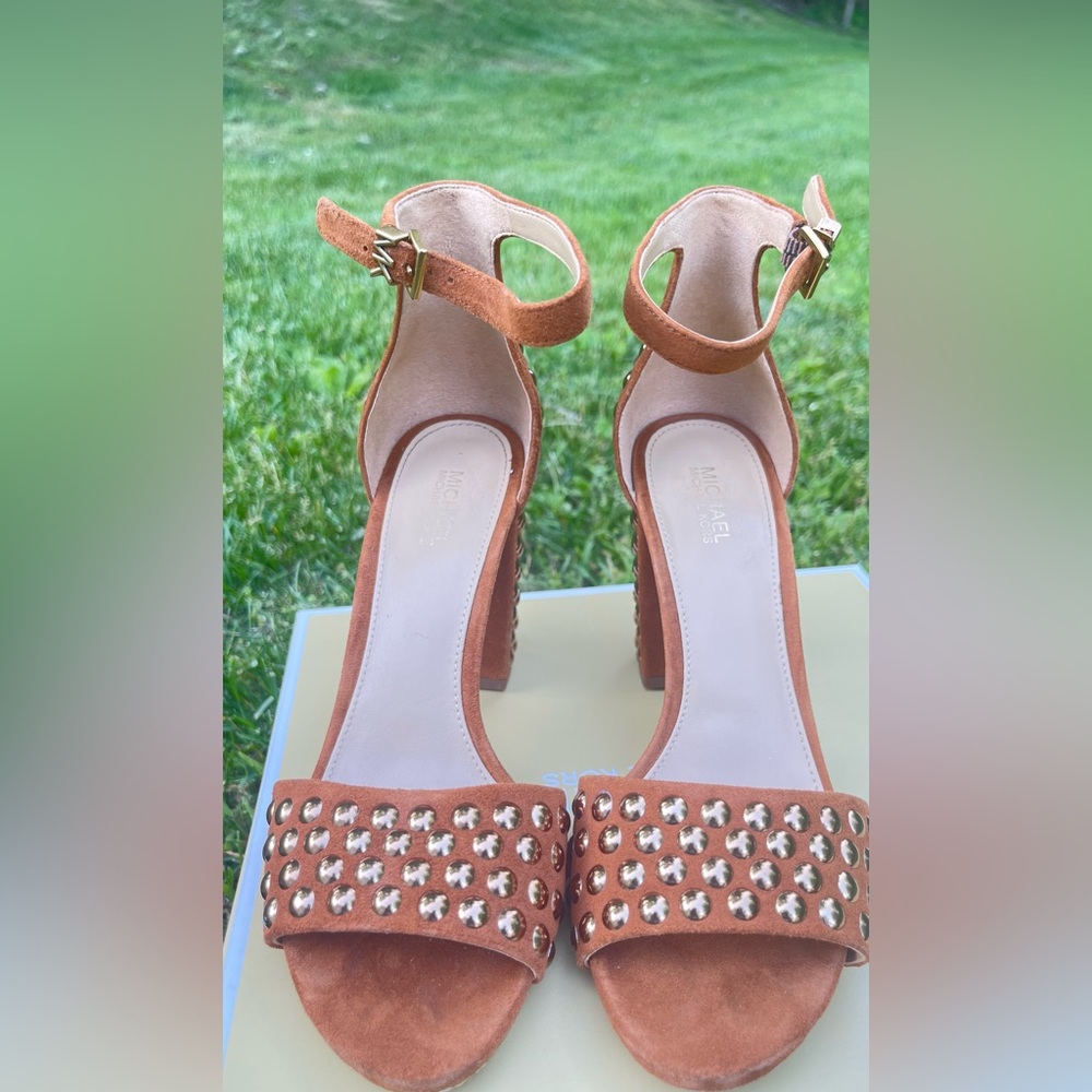 Micheal Kors leela Sandal suede